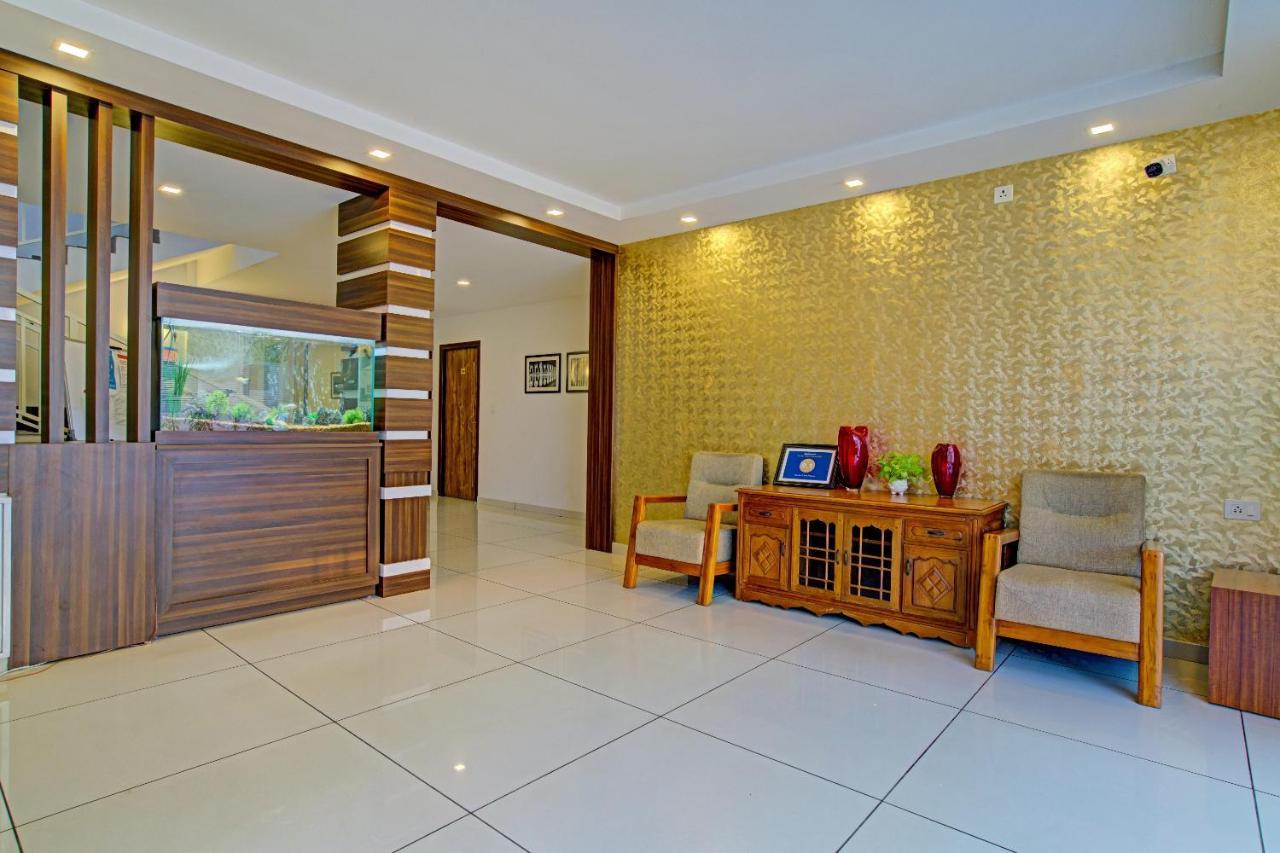 Vaccinated Staff- Capital O 74715 Phoenix Holidays Ξενοδοχείο Kochi Εξωτερικό φωτογραφία